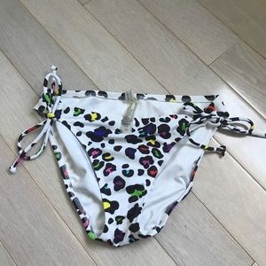 Victoria’s Secret Bathing Suit Bottoms Size Small
